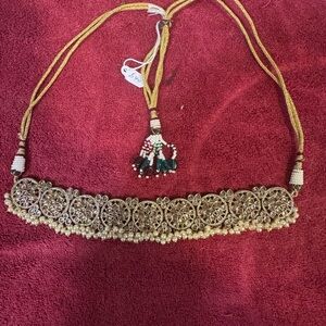 BRAND NEW-traditional Indian or South Asian choker necklace, in a Kundan style